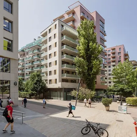 Penthouse With Terraces, Sky Garden & Free Parking Apartment *