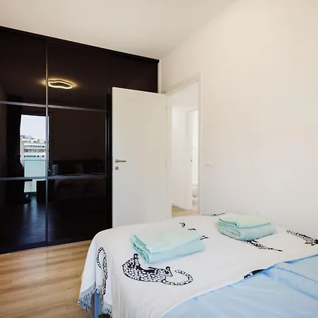 Penthouse With Terraces, Sky Garden & Free Parking 公寓