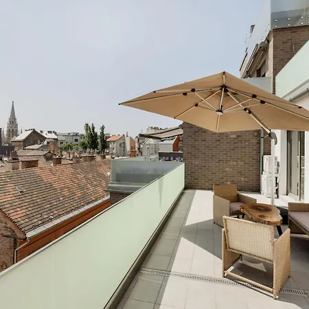 W - Luxury Penthouse - Sky Garden & Terrace - Free Parking - Sleeps 12 Lejlighed *