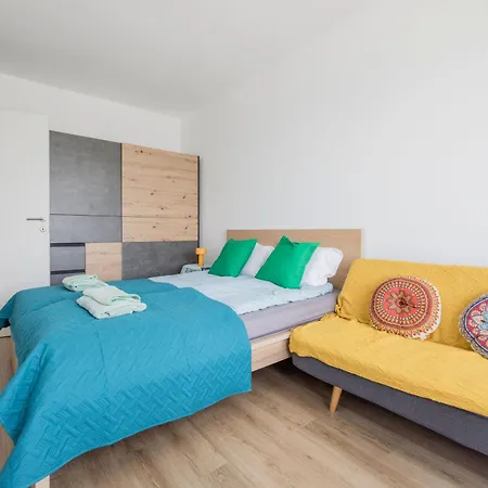 W - Luxury Penthouse - Sky Garden & Terrace - Free Parking - Sleeps 12 Lejlighed Budapest