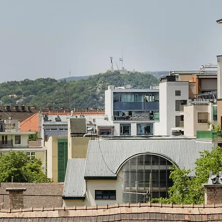 Penthouse With Terraces, Sky Garden & Free Parking