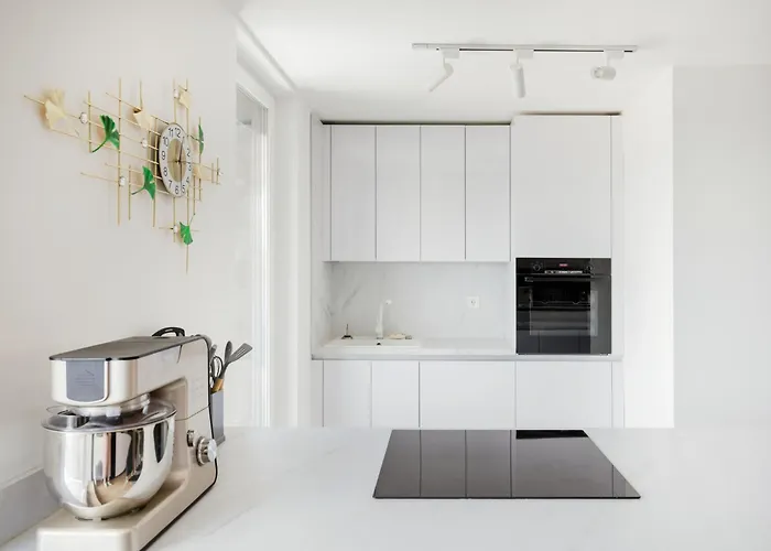W - Luxury Penthouse - Sky Garden & Terrace - Free Parking - Sleeps 12 Lejlighed