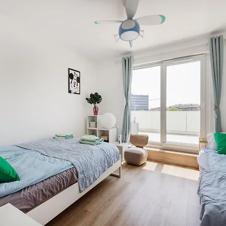 W - Luxury Penthouse - Sky Garden & Terrace - Free Parking - Sleeps 12 *